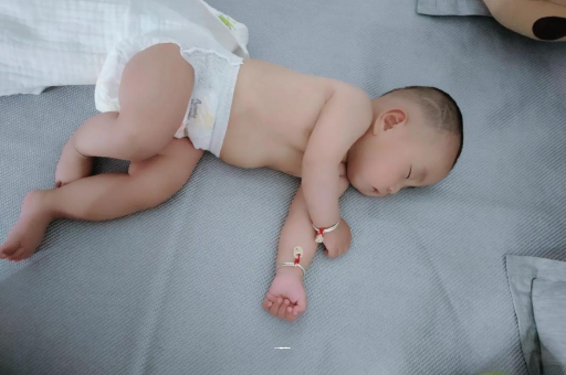 渠县孕妇显怀早的原因